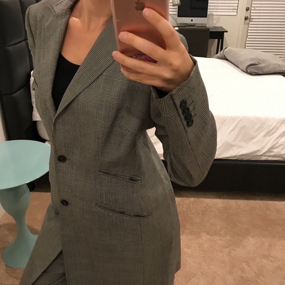 RARE Armani Suit 🌹